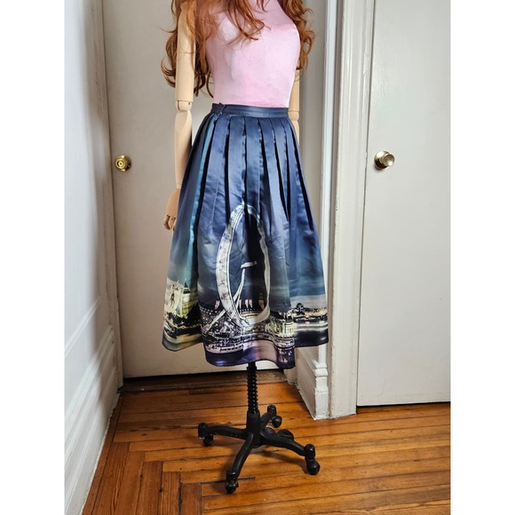 London full circle skirt - Picture 3 of 4